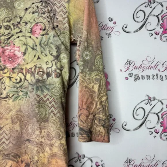 Vintage blues clothing tattoo newspaper 🗞️ style top bling rhinestone studs 🌹 - Picture 3 of 11